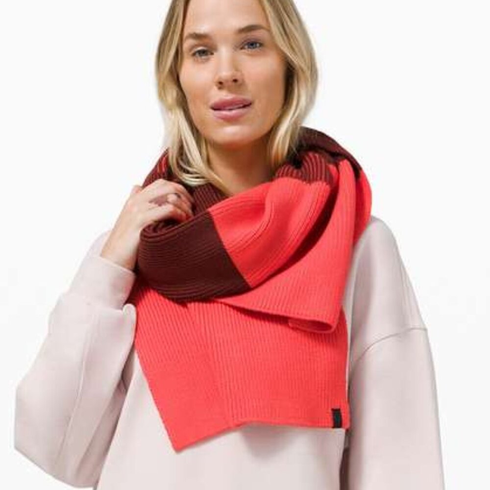 NWT Lululemon Merino Blend Oversized Texture Play Scarf - Red, Brown, One Size